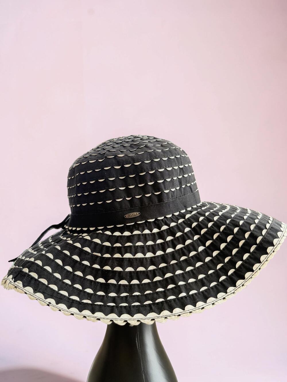 Scala Collezione Black White Ribbon Wide Brim Sun Hat Packable One Size